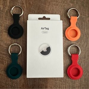 Apple AirTag, 4 count (Pack of 1), White, SEALED *with 4 holders